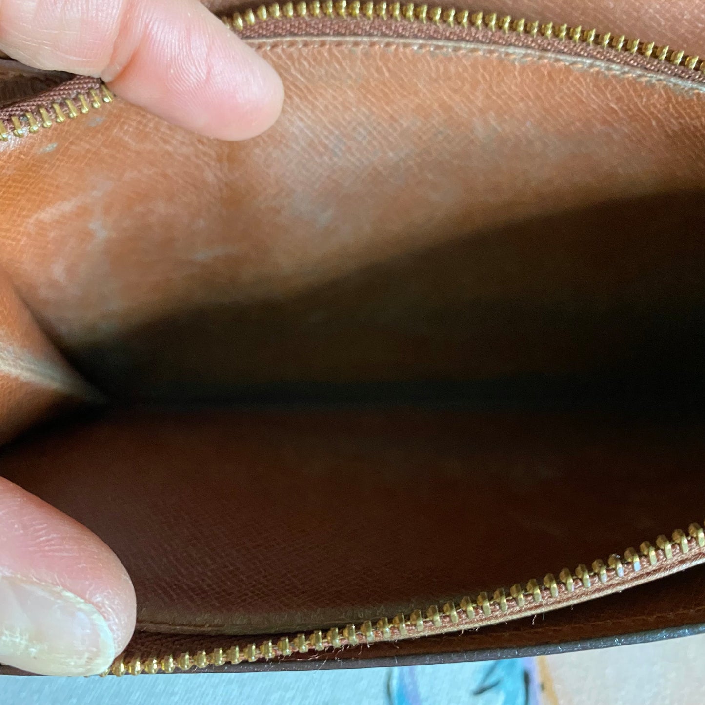 The Junco Wallet Crossbody -Orvis bags Monogram in Gold