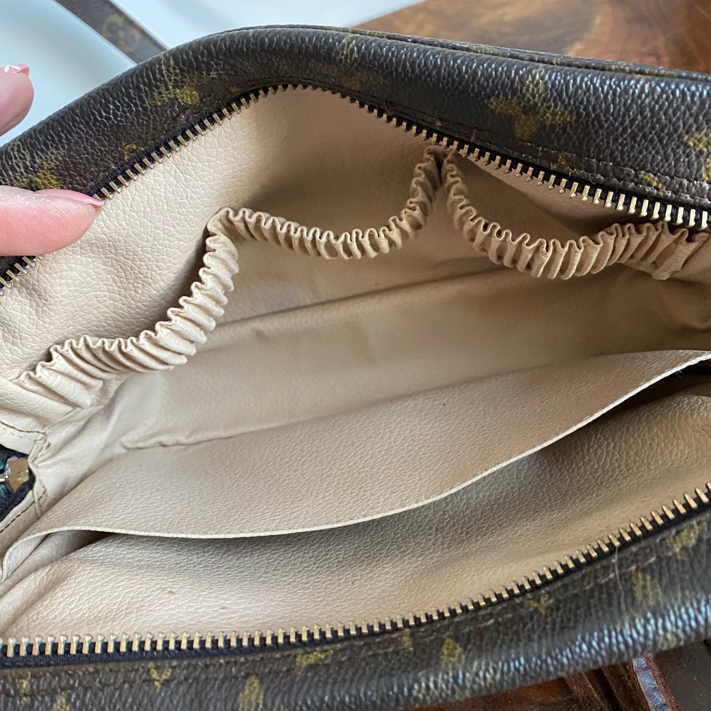 The Junco Crossbody -Orvis bags Monogram in Brown Fringe