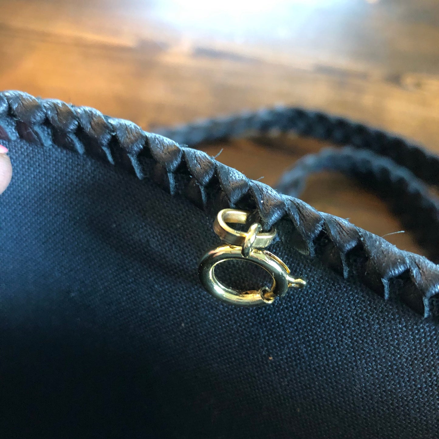 The XL Nuthatch - BlackOrvis bags Micro GG Crossbody