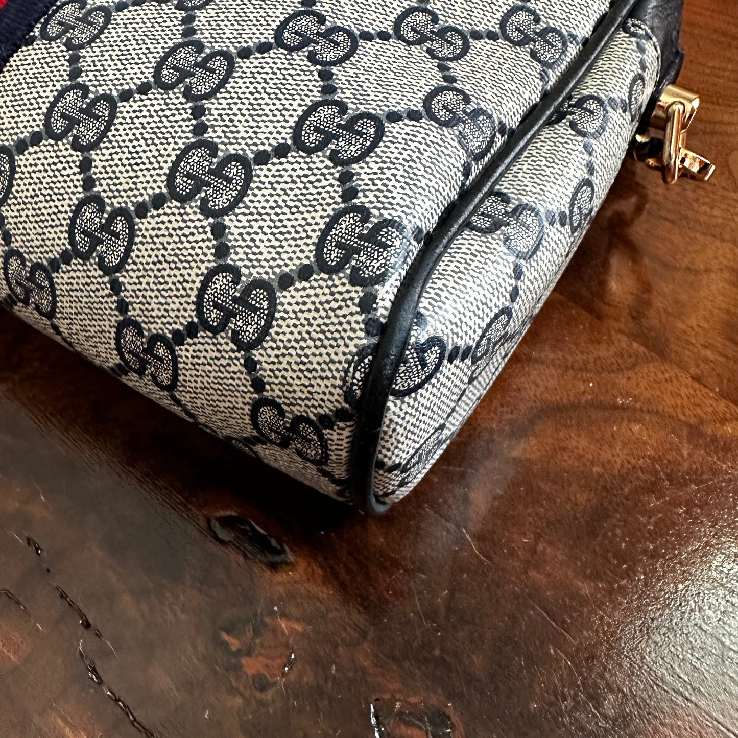 The Junco - NavyOrvis bags Gucci GG Crossbody