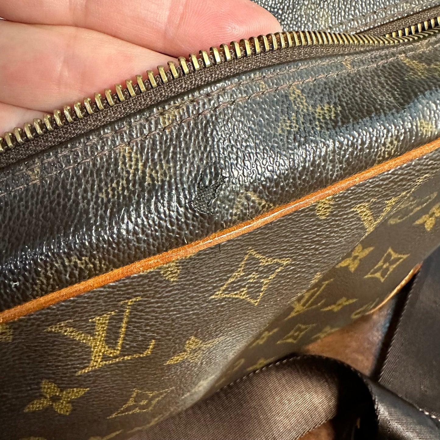 The Chat Crossbody -Orvis bags Monogram in Tan