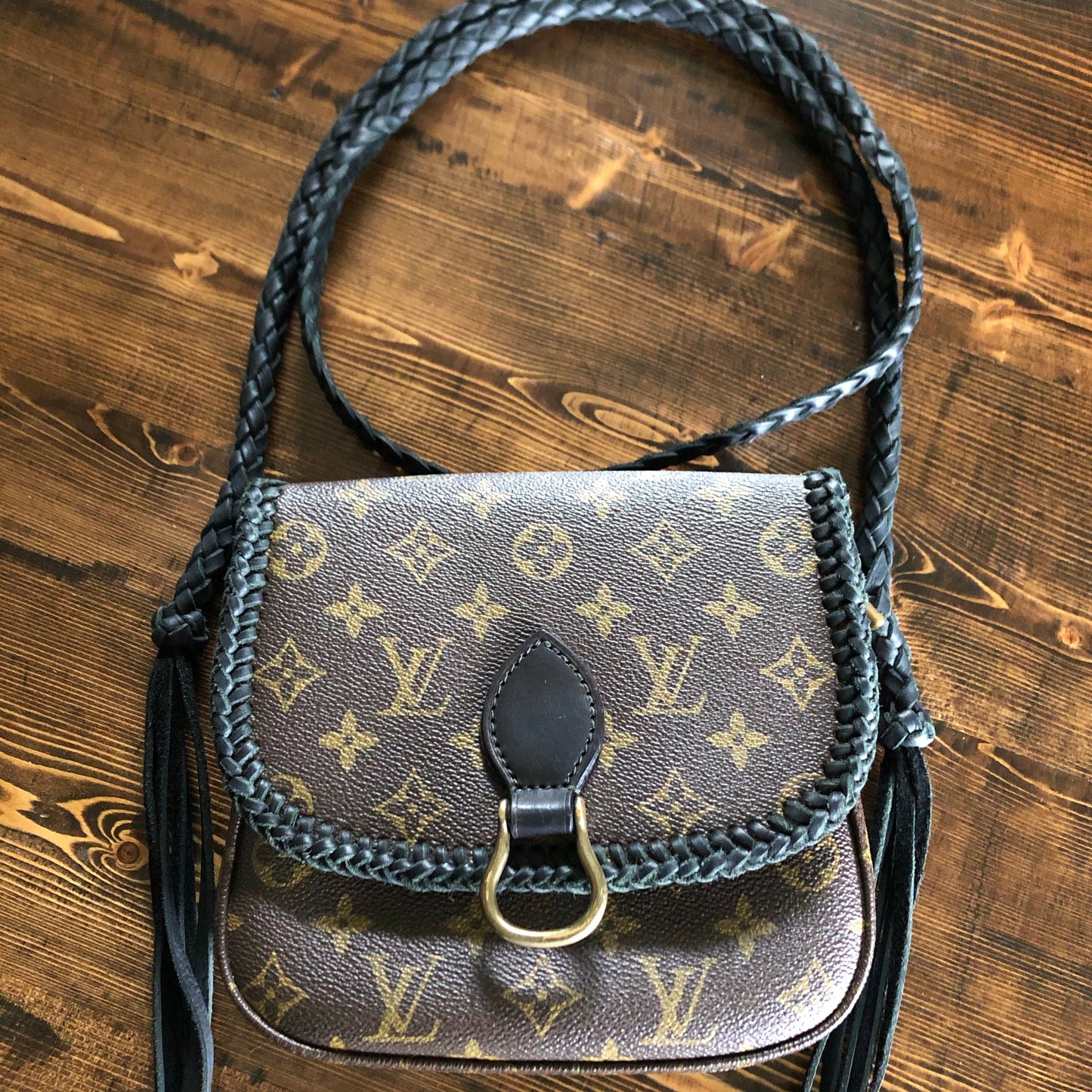 The Swift -Orvis bags Monogram Black Crossbody