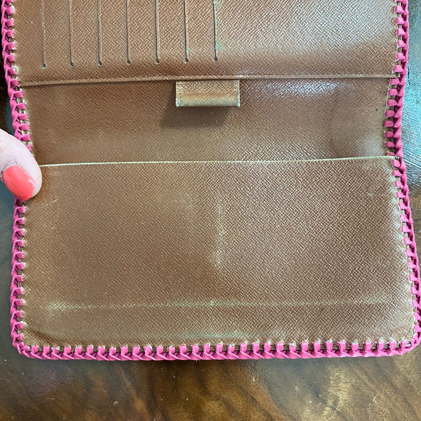 The Junco Wallet Crossbody -Orvis bags Monogram in Hot Pink