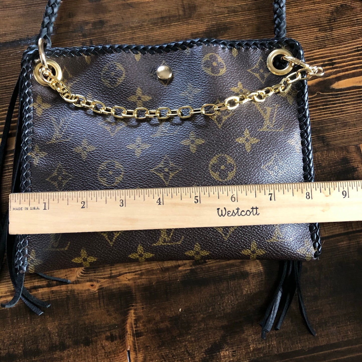 The Nuthatch -Orvis bags Monogram Black Crossbody