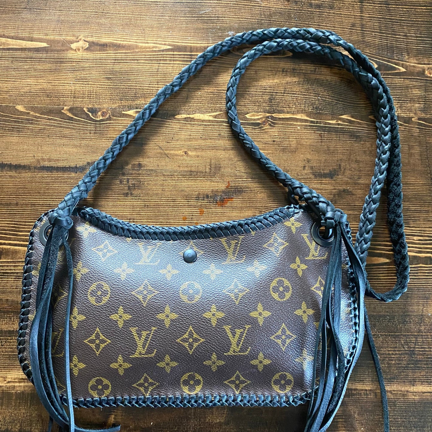 The Peacock -Orvis bags Monogram Hobo in Black Crossbody