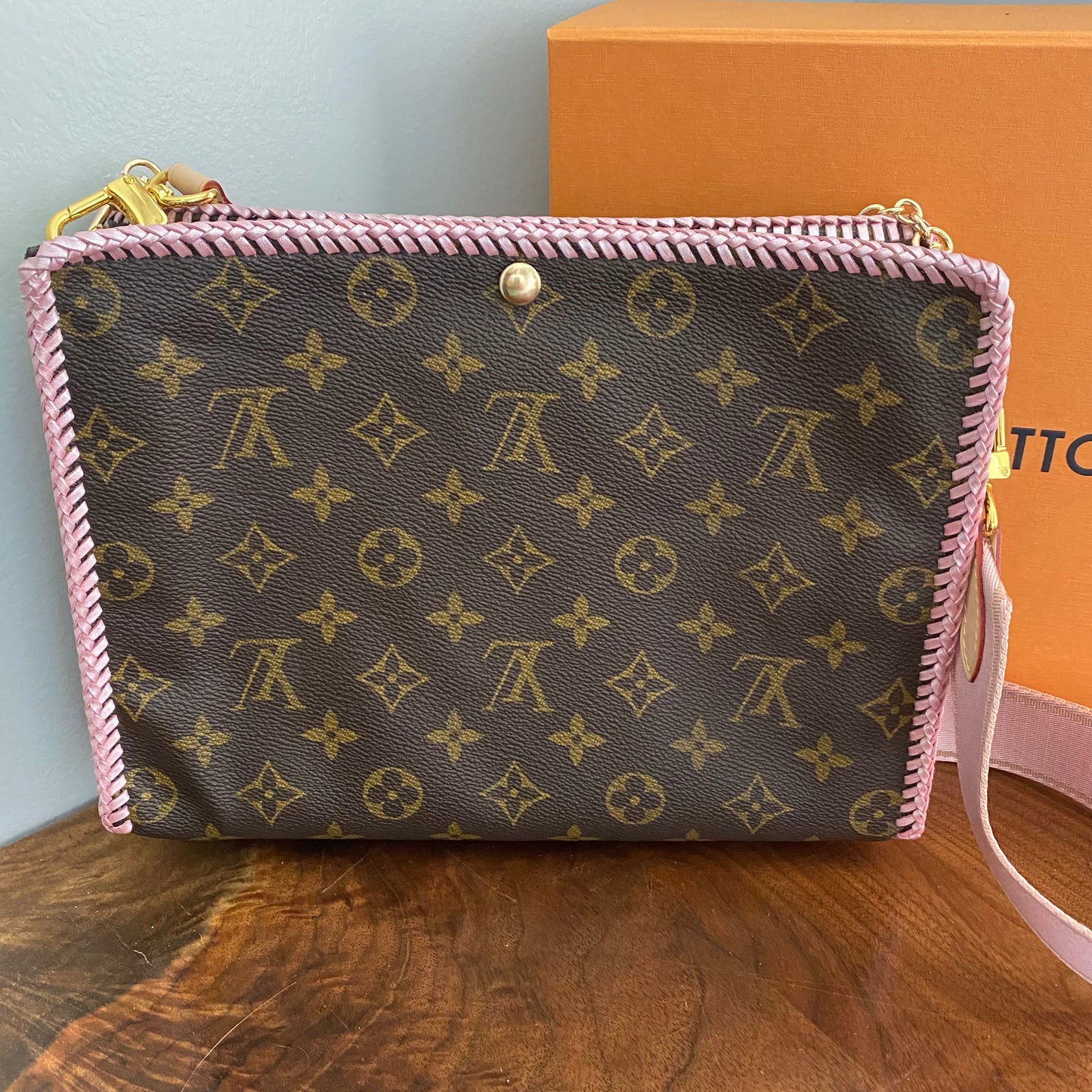 The Swan Crossbody Bag -Orvis bags Monogram in Blush Pink
