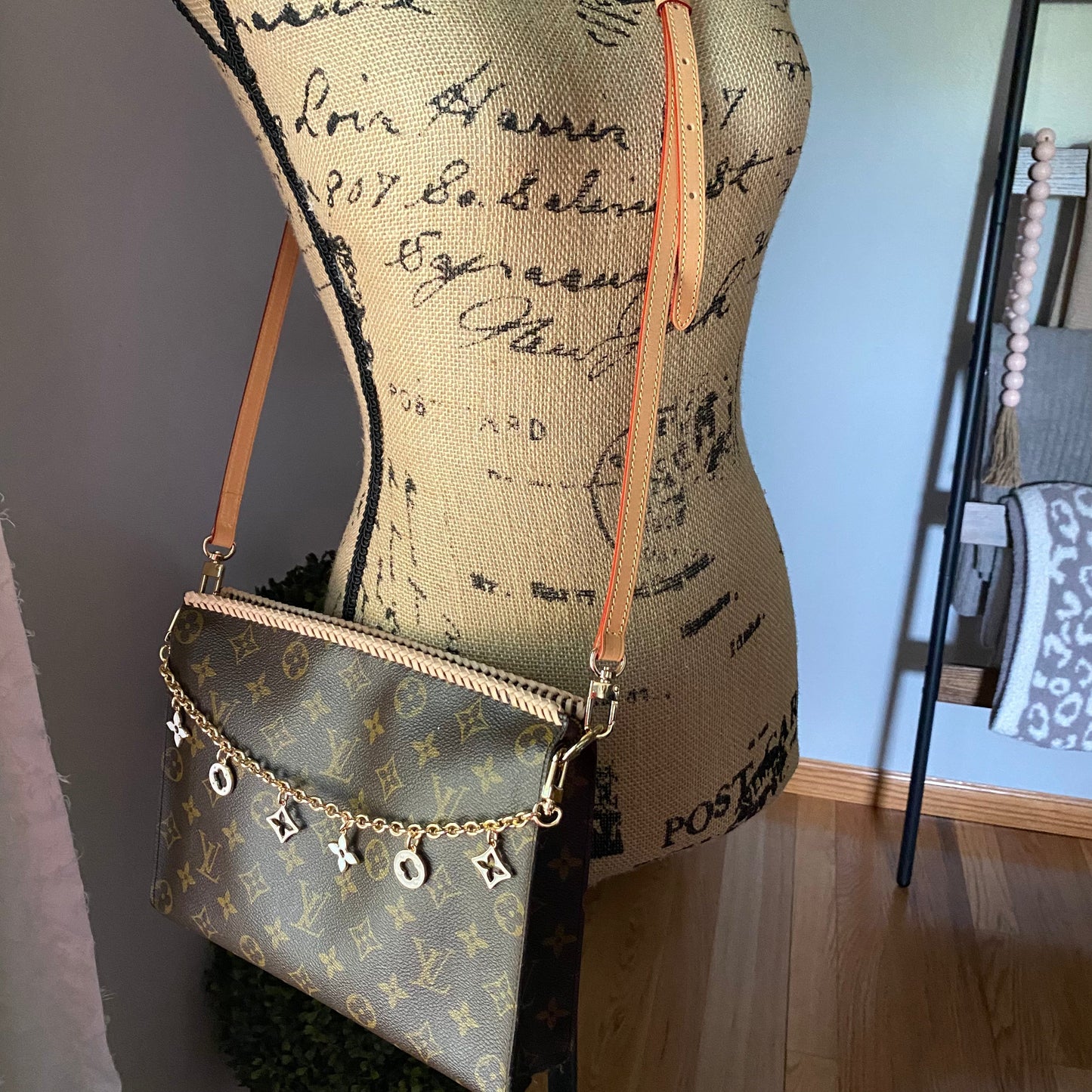 The Swan -Orvis bags Monogram in Vachetta Crossbody Bag
